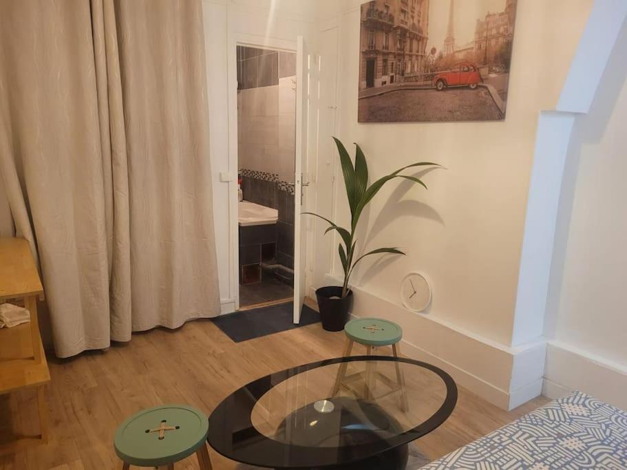Charmant Appartement Pres De Montmartre Paris Exterior foto