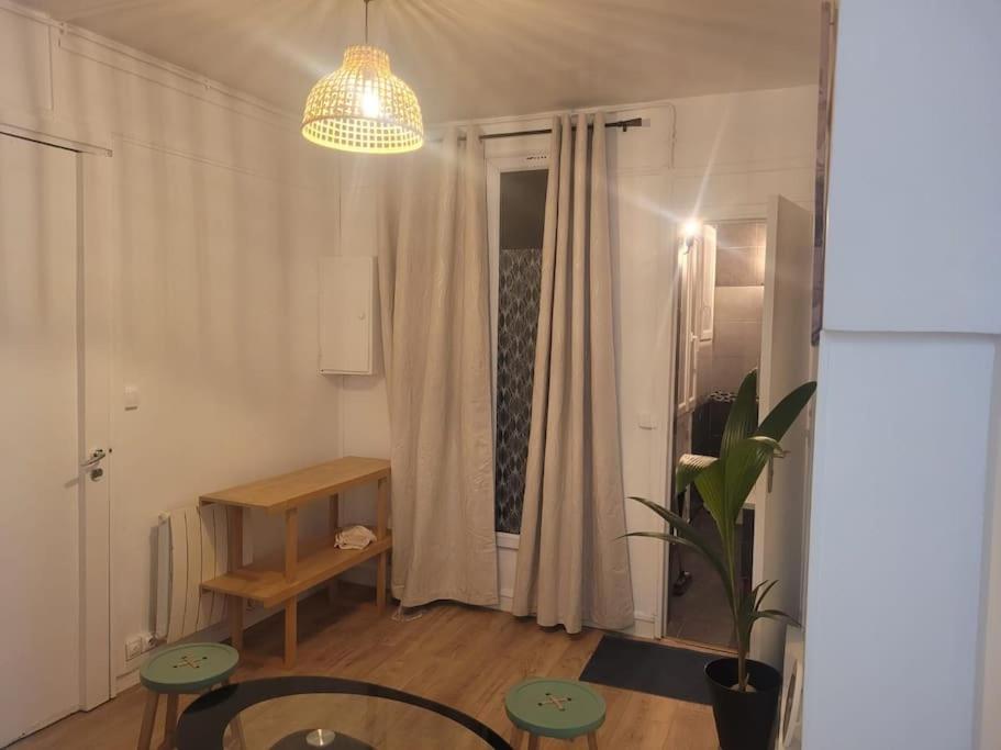 Charmant Appartement Pres De Montmartre Paris Exterior foto